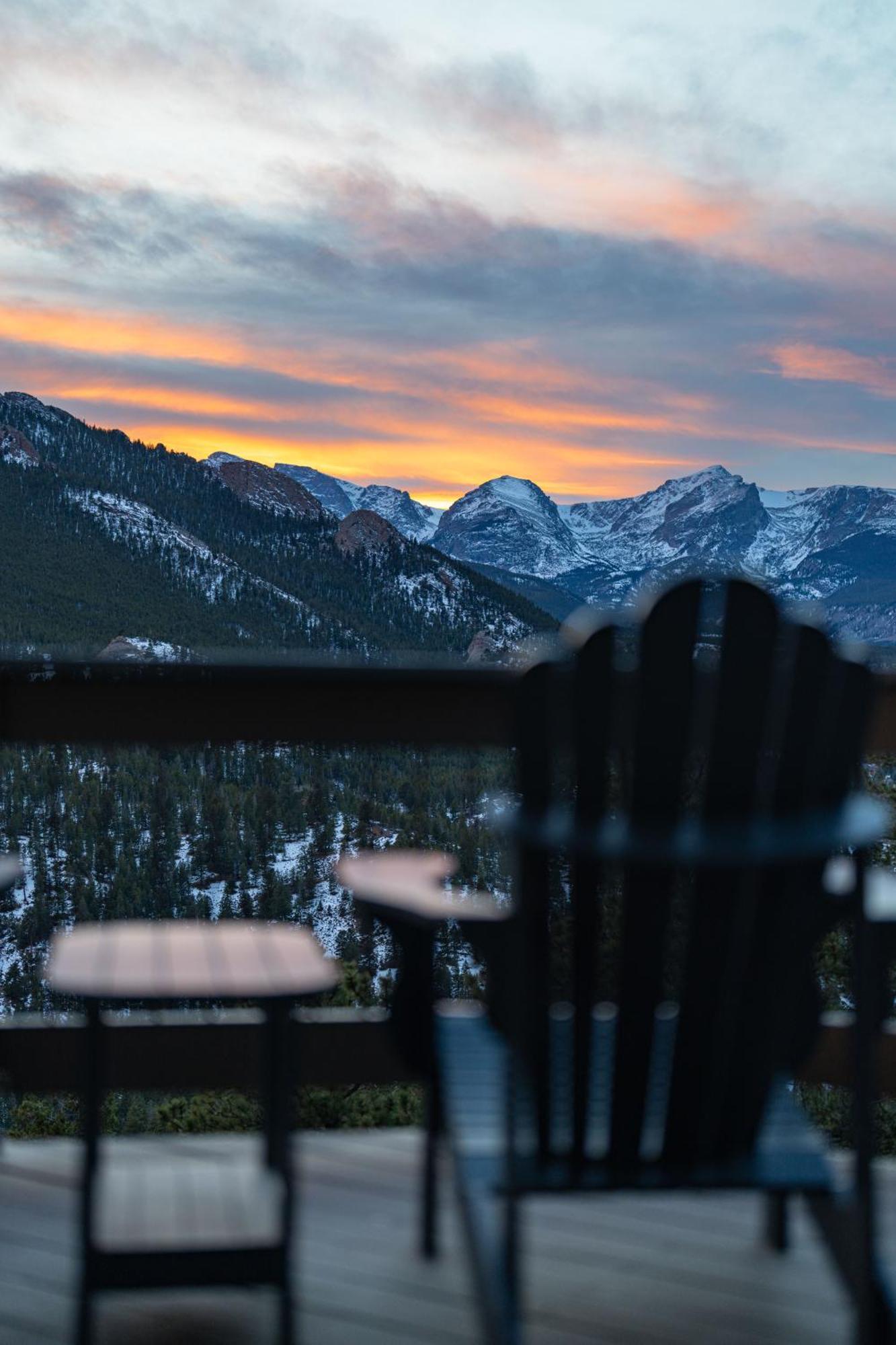Casa De Cristal-Epic Views-Hottub-Sauna-Sleeps 10-Luxury Linens-Stocked Kitchen Estes Park Exterior foto